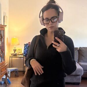 Meet your Posher, Racheline